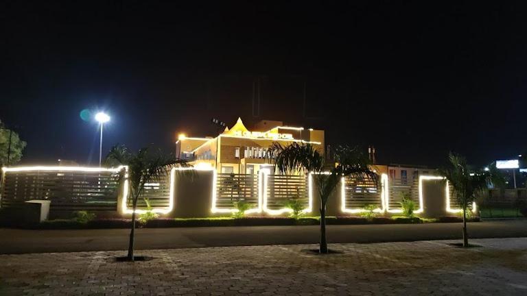Hotel The Celestial Park, Bhopal Exterior foto