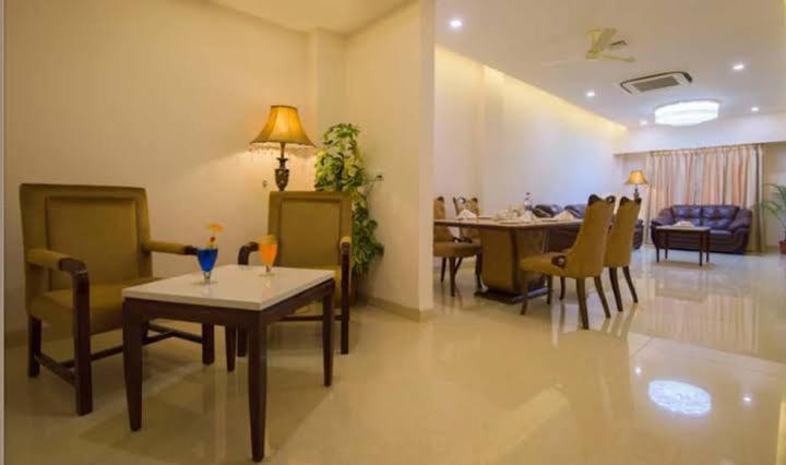 Hotel The Celestial Park, Bhopal Exterior foto